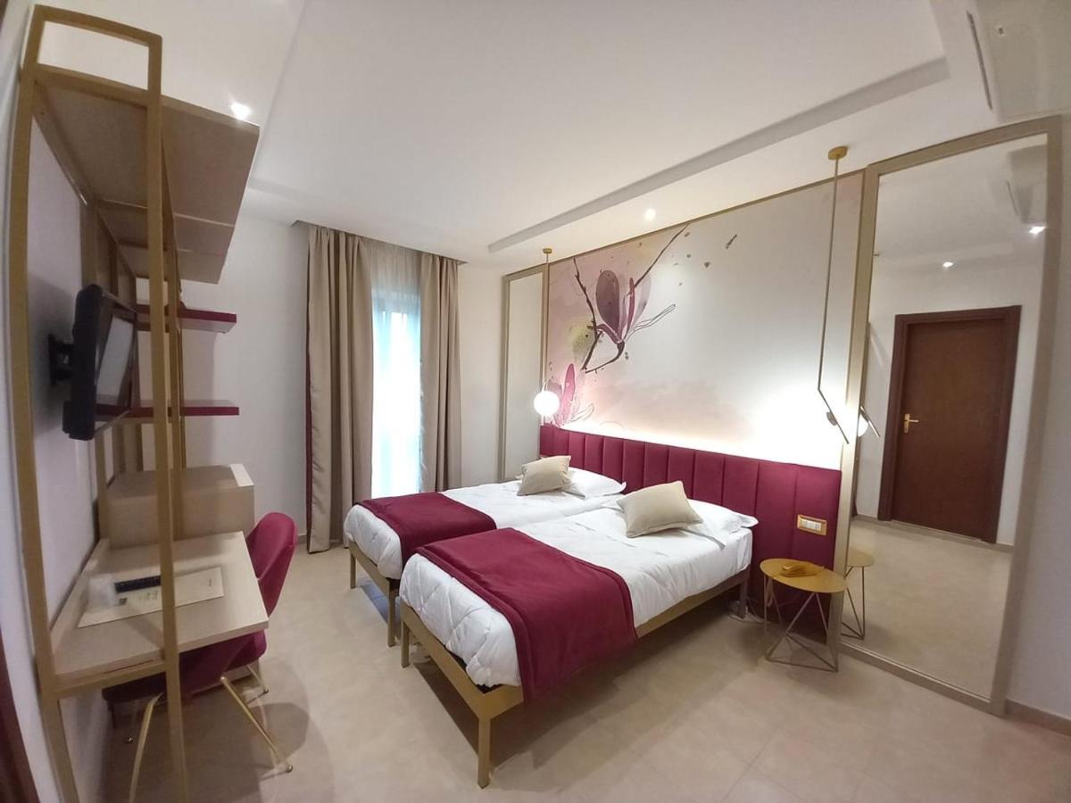 Le Naiadi Park Hotel Sul Lago Bolsena Exterior photo